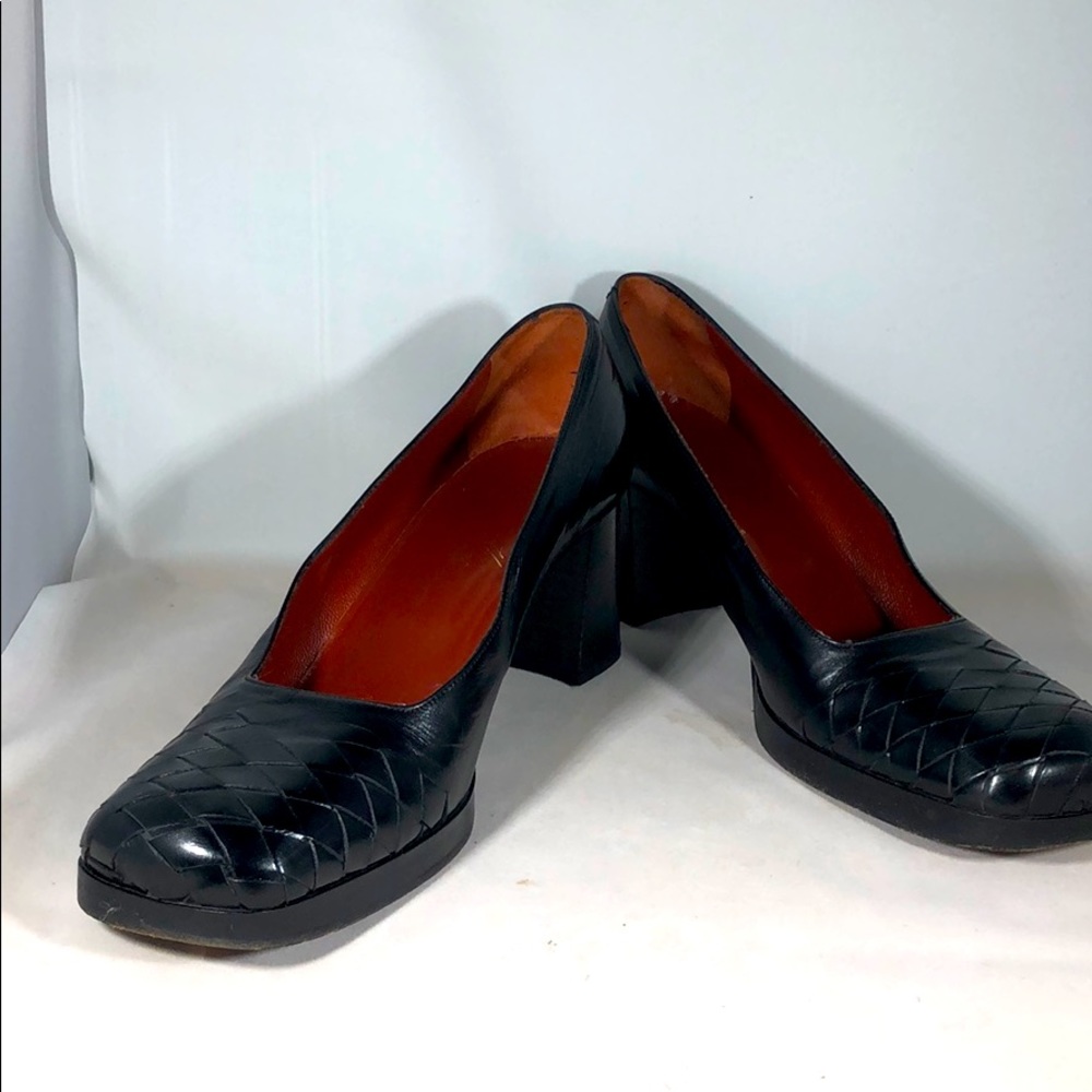 Joan Helpern VintageSignature Black Leather Pumps (Joan & David)